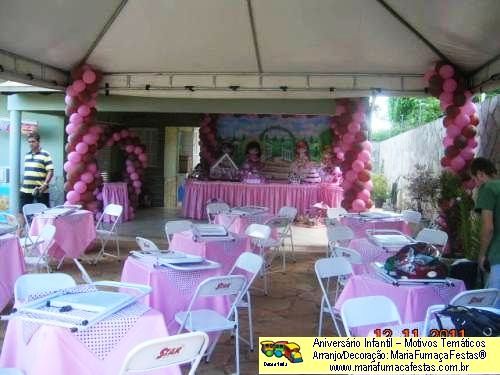 Decoraão de Aniversrio Infantil da Maria Fumaa Festas - Bonecas Jolie (foto 12)